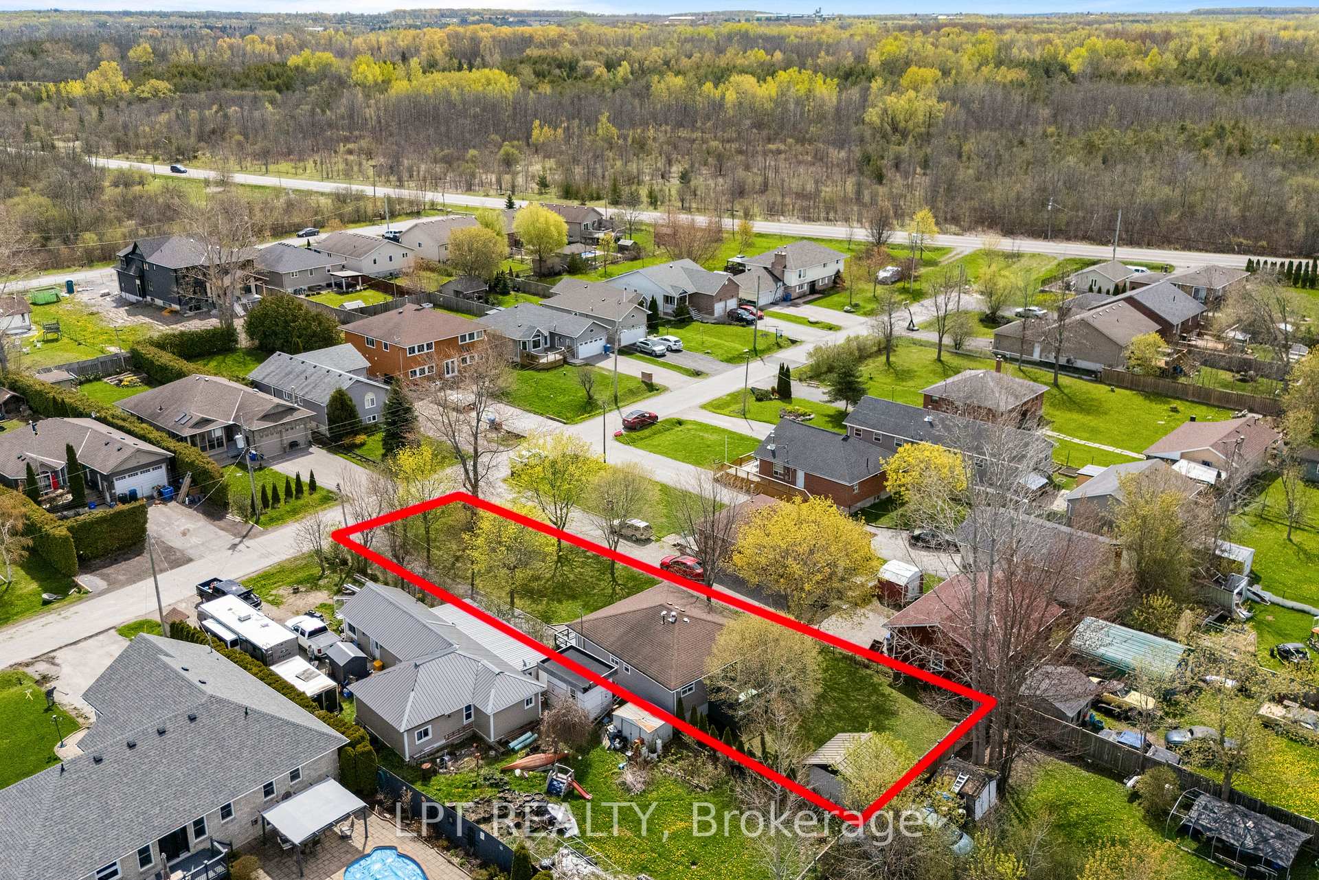 Photo 33 of 818 Poplar Avenue, Georgina, Historic Lakeshore Communities — HOMEH