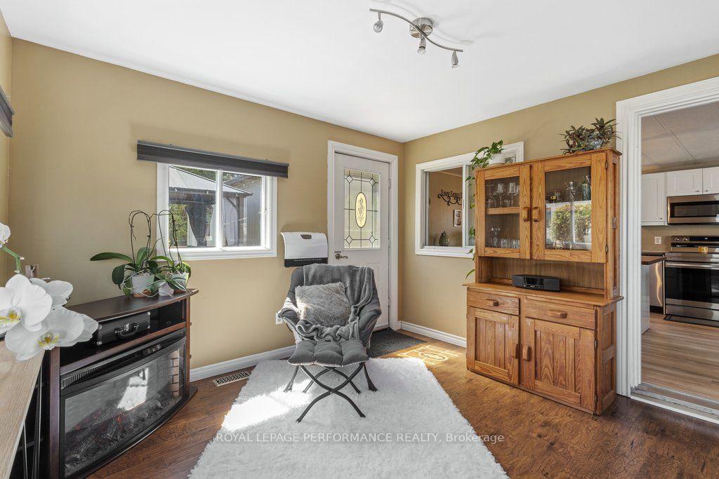 Photo 5 of 1034 Vista Barrett Private, Ottawa, Greely — HOMEH