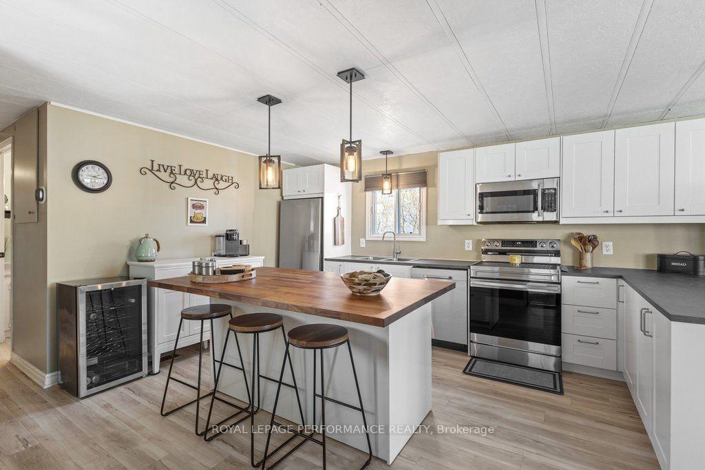 Photo 8 of 1034 Vista Barrett Private, Ottawa, Greely — HOMEH