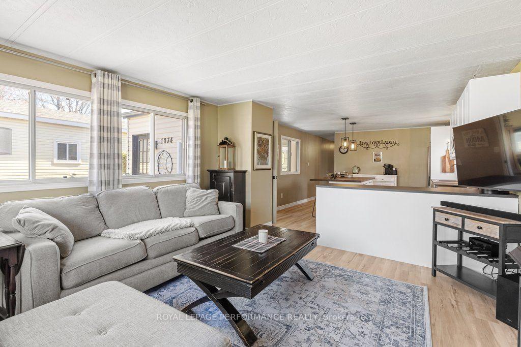 Photo 13 of 1034 Vista Barrett Private, Ottawa, Greely — HOMEH