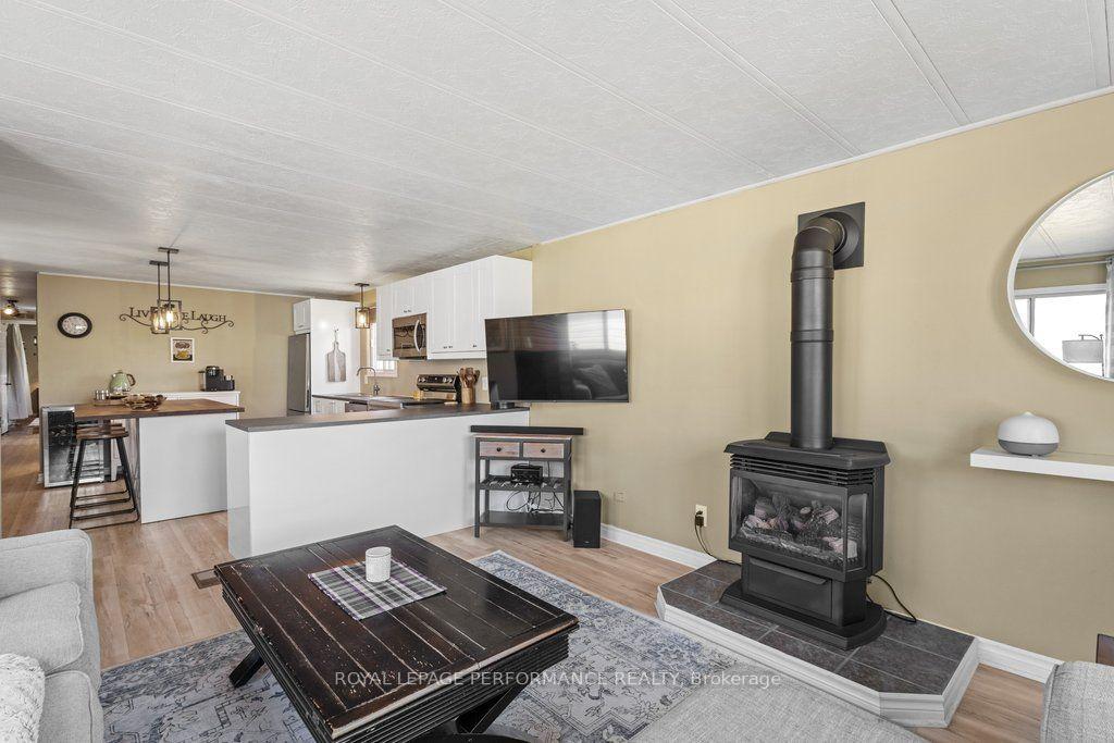 Photo 14 of 1034 Vista Barrett Private, Ottawa, Greely — HOMEH