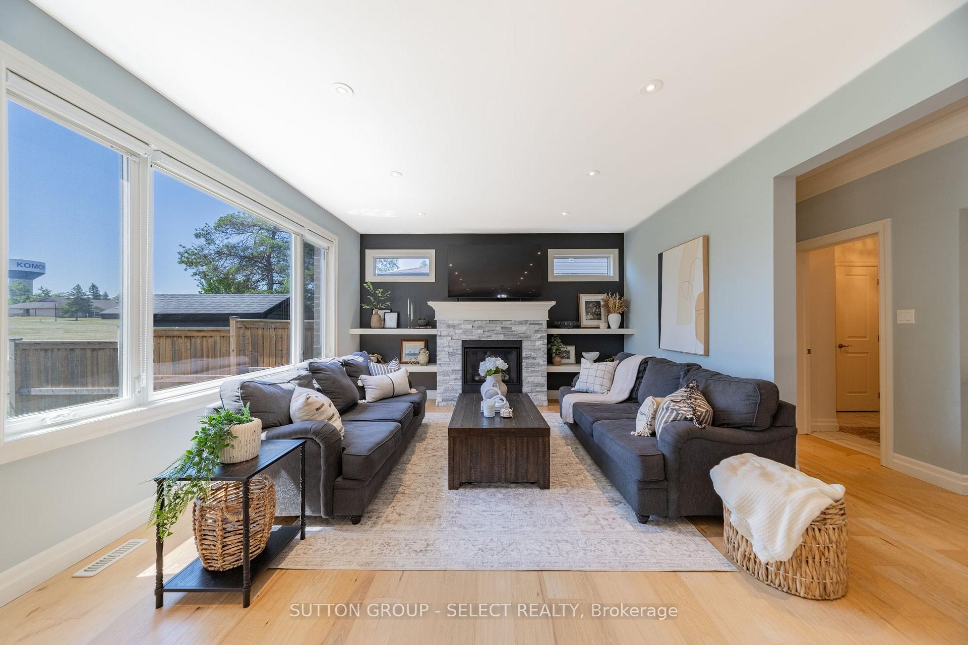 Photo 42 of 230 Union Avenue, Middlesex Centre, Komoka — HOMEH