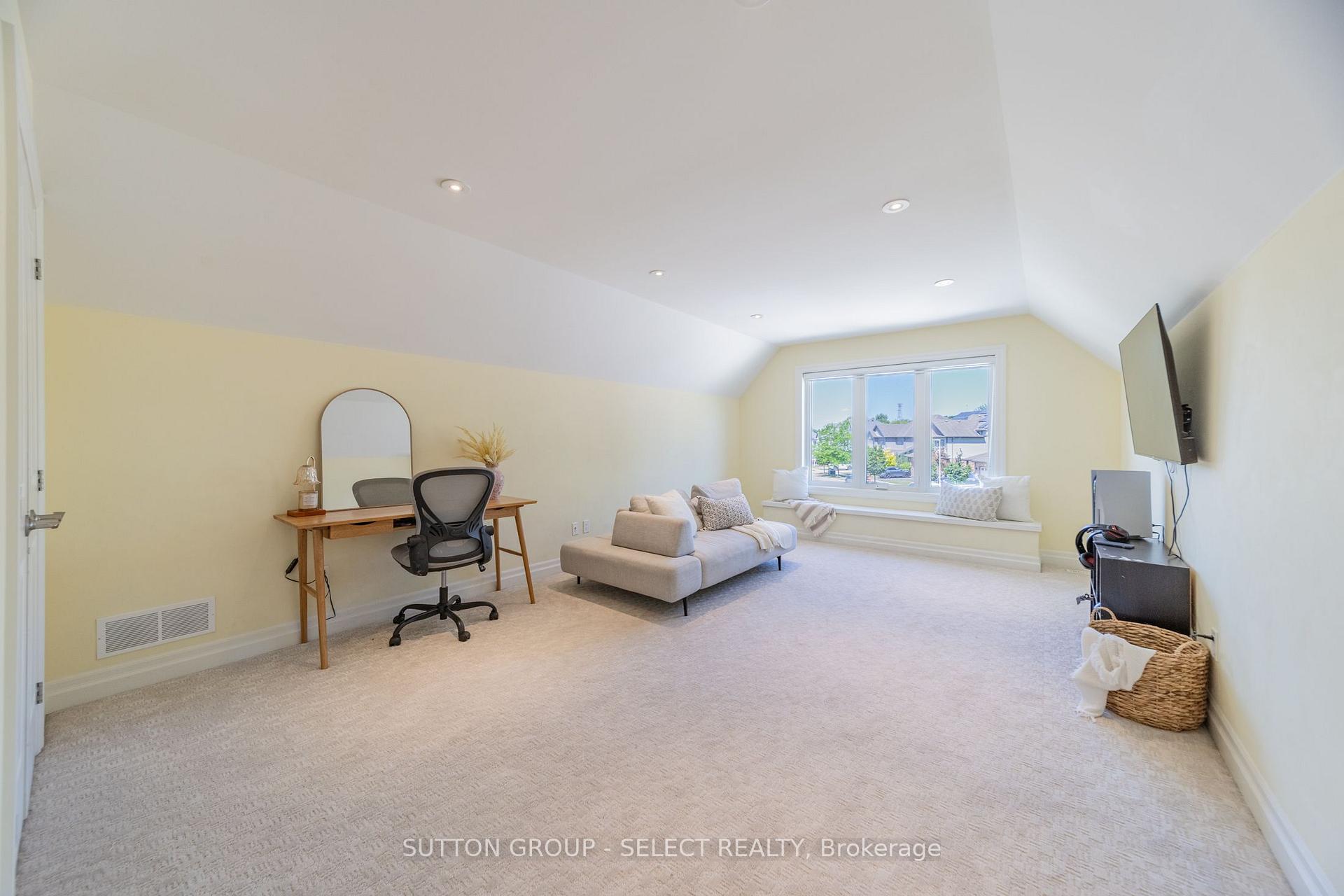 Photo 49 of 230 Union Avenue, Middlesex Centre, Komoka — HOMEH