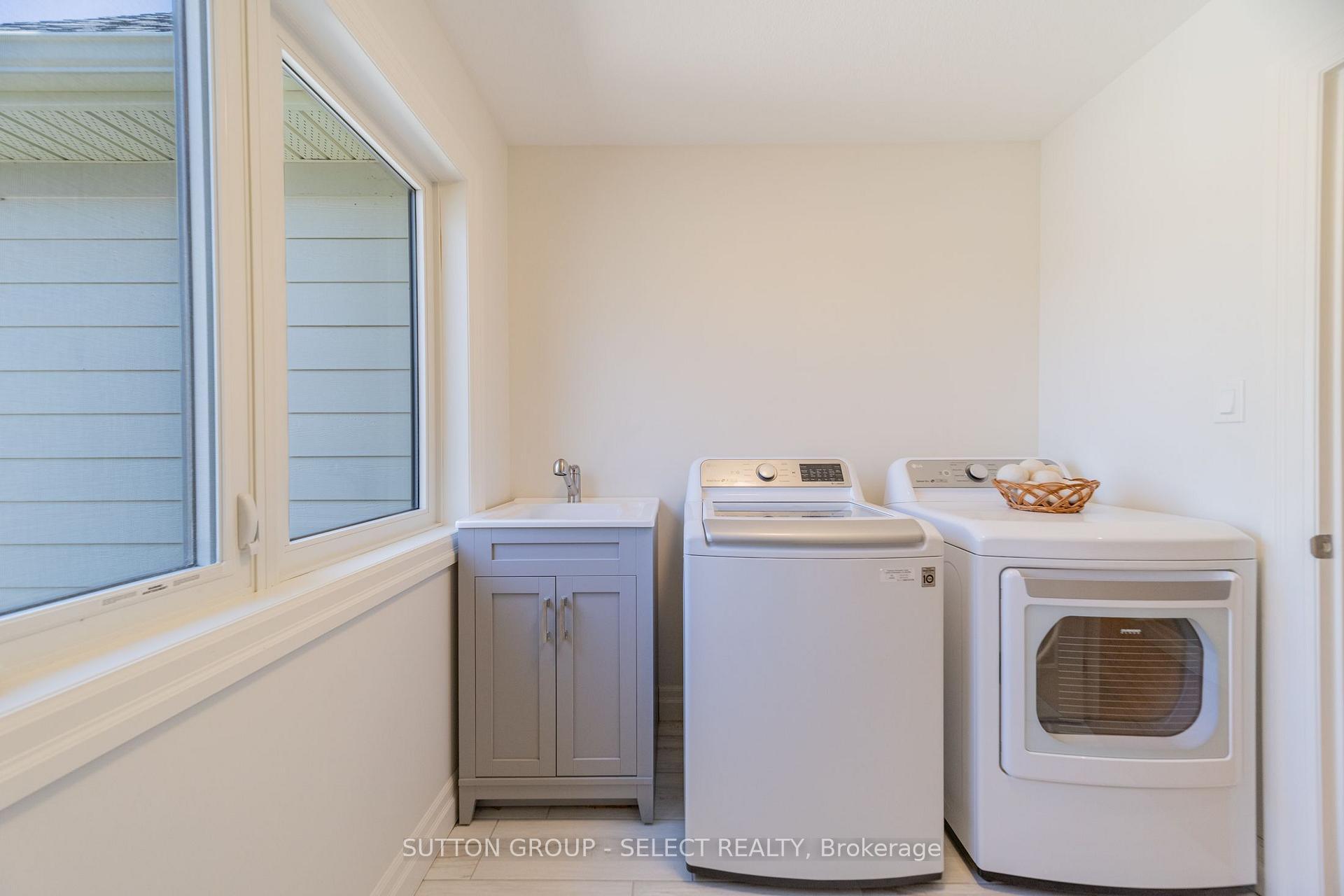 Photo 51 of 230 Union Avenue, Middlesex Centre, Komoka — HOMEH