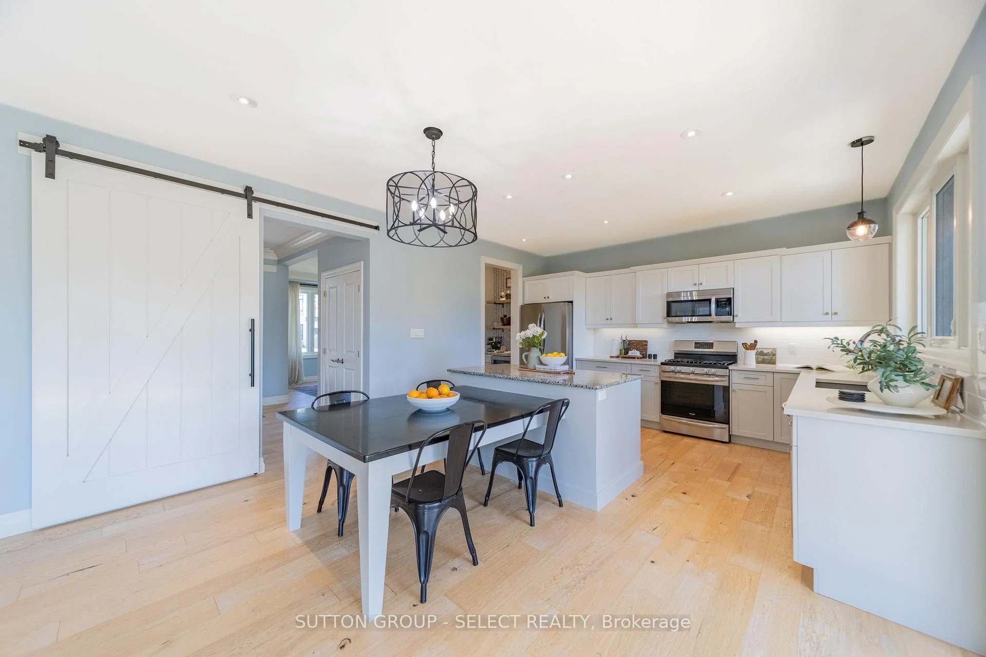 Photo 33 of 230 Union Avenue, Middlesex Centre, Komoka — HOMEH