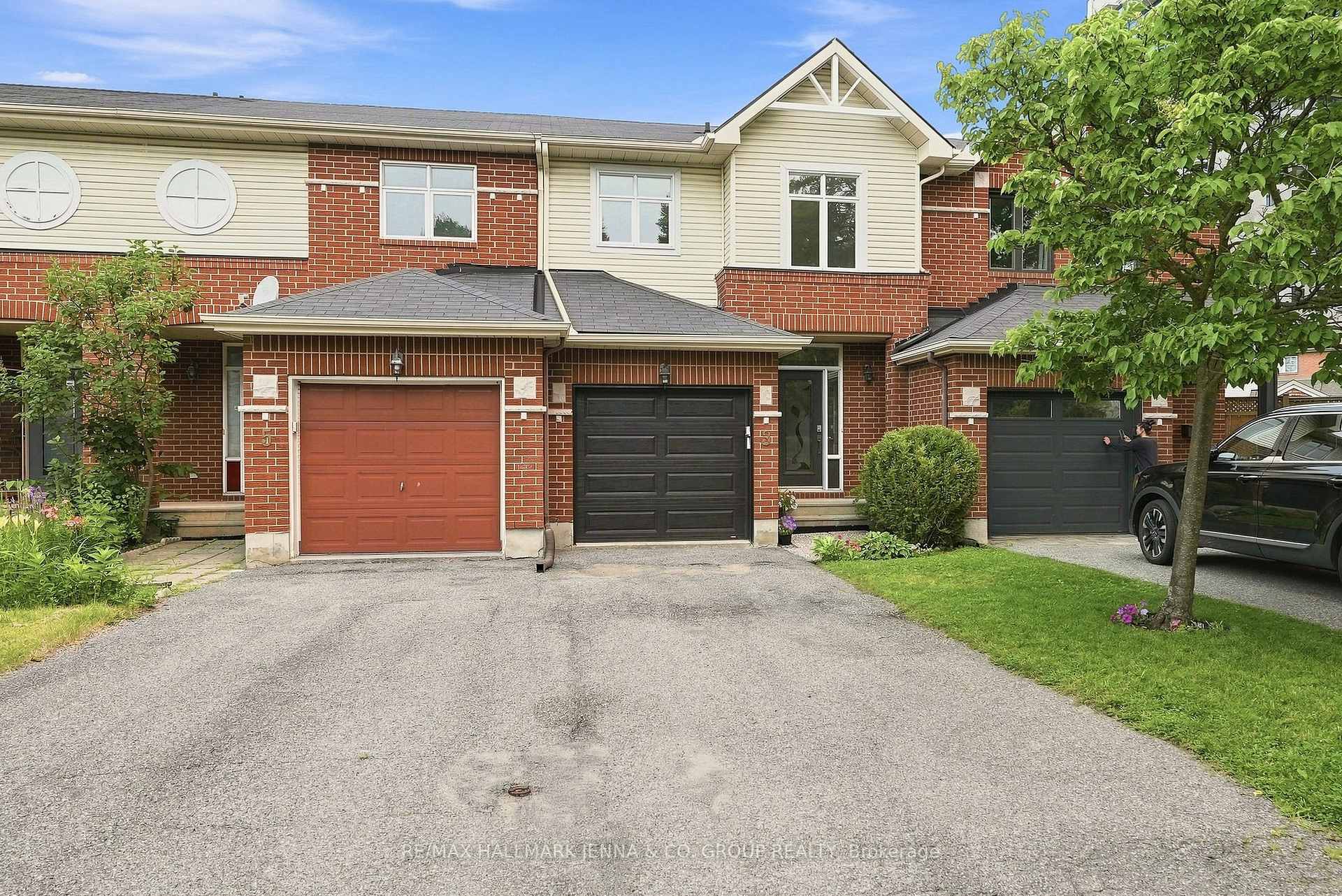 Photo 1 of 3 Redding Way, Ottawa, Centrepointe — HOMEH