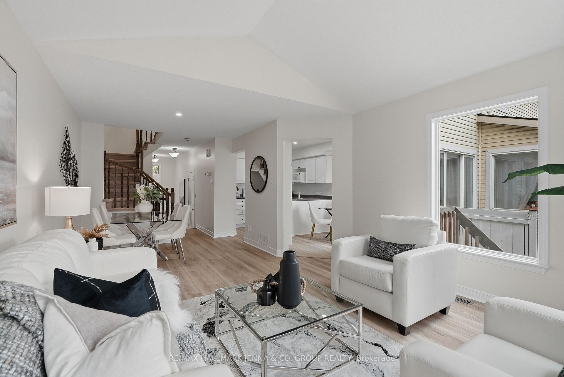 Photo 12 of 3 Redding Way, Ottawa, Centrepointe — HOMEH