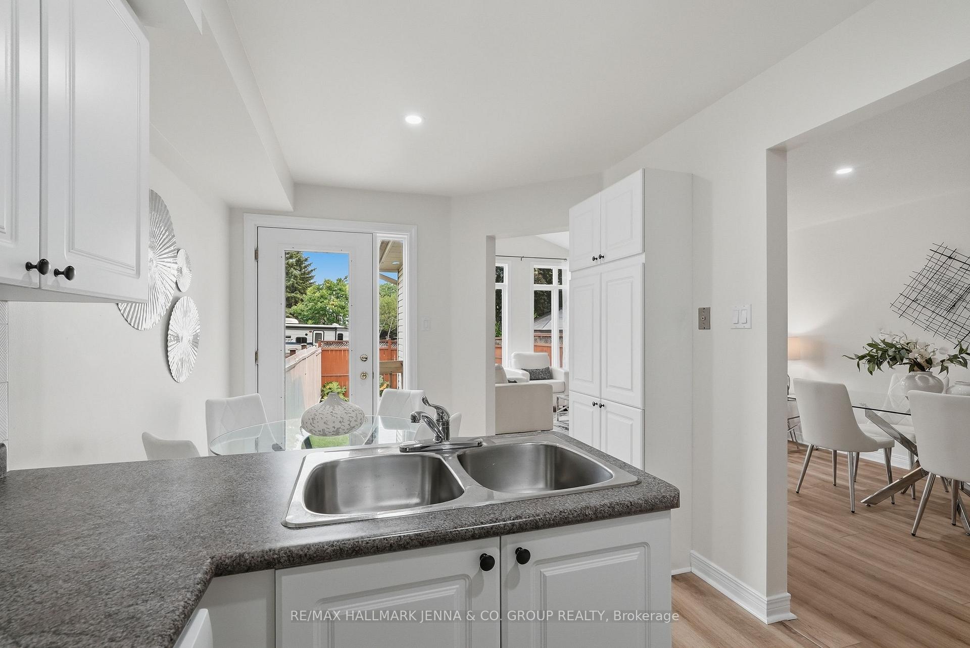 Photo 15 of 3 Redding Way, Ottawa, Centrepointe — HOMEH