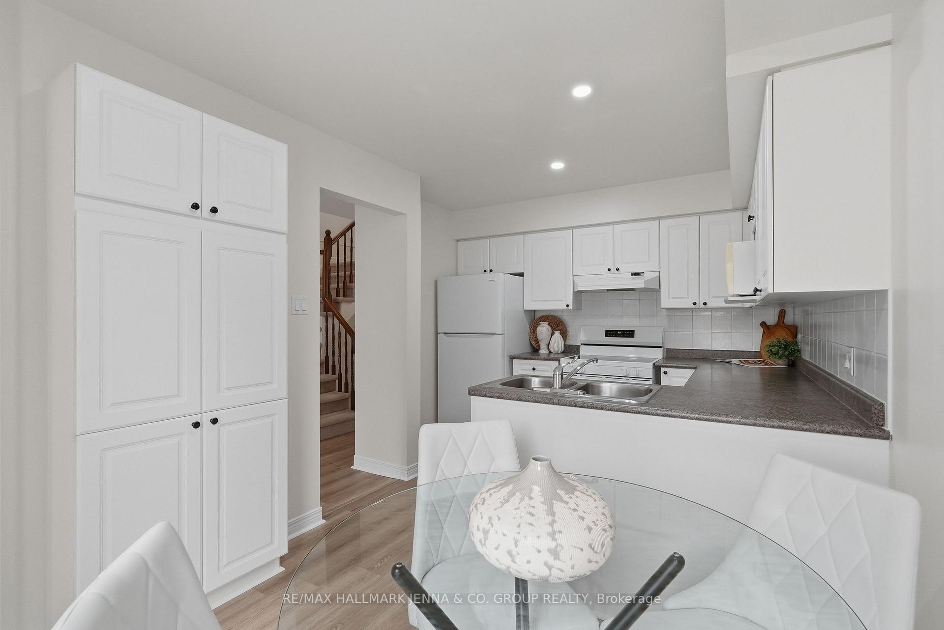 Photo 18 of 3 Redding Way, Ottawa, Centrepointe — HOMEH