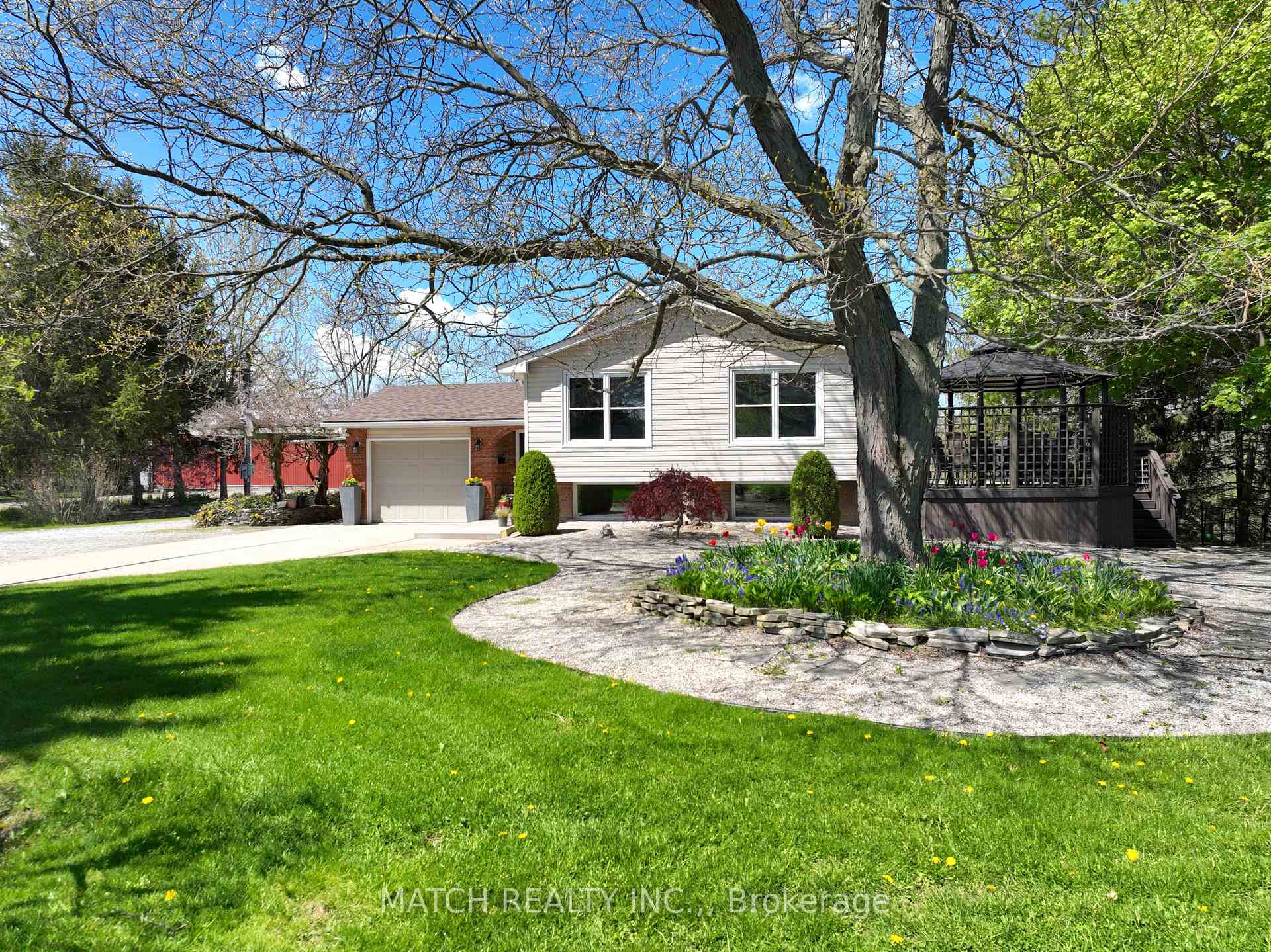 Photo 2 of 4311 Marthaville Road, Enniskillen, Petrolia — HOMEH