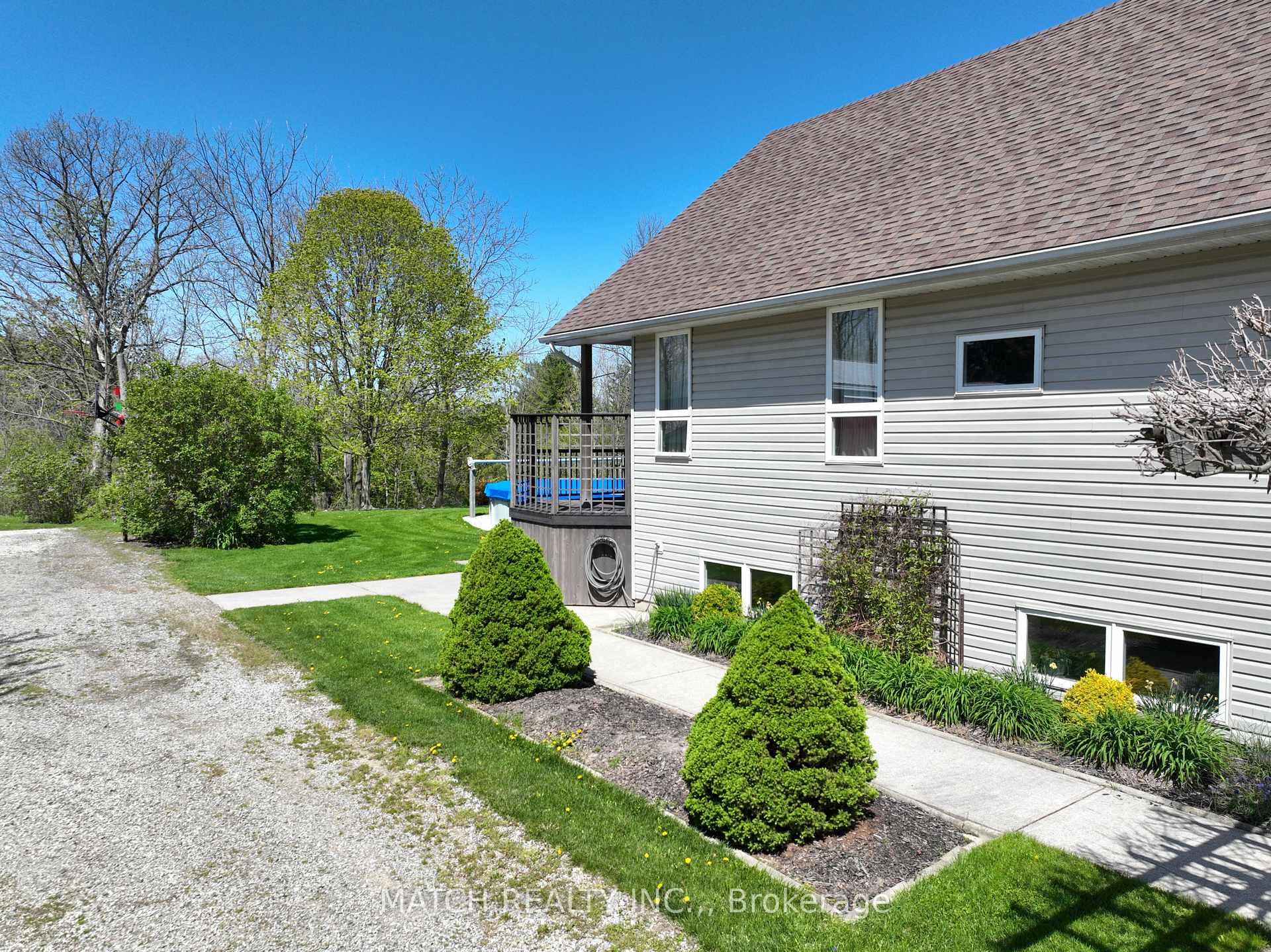 Photo 8 of 4311 Marthaville Road, Enniskillen, Petrolia — HOMEH