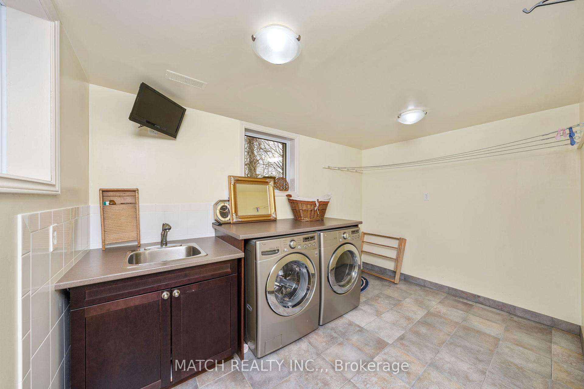 Photo 32 of 4311 Marthaville Road, Enniskillen, Petrolia — HOMEH