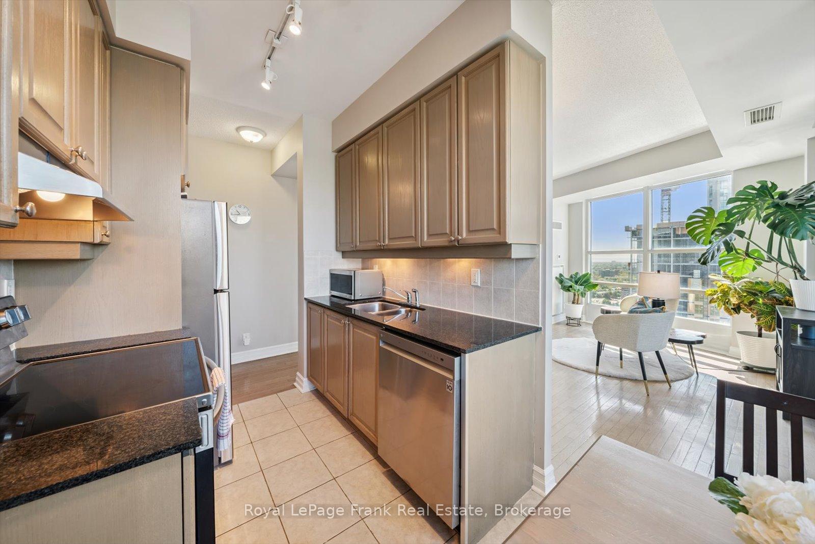 Photo 10 of Unit 2405, 1 Elm Drive W, Mississauga, City Centre — HOMEH