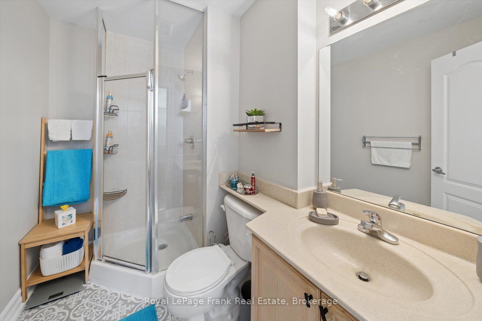 Photo 17 of Unit 2405, 1 Elm Drive W, Mississauga, City Centre — HOMEH