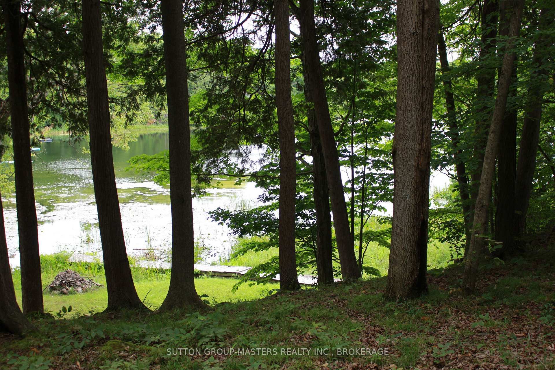 Photo 6 of 2073 Silver Rock Lane, Frontenac, Frontenac South — HOMEH