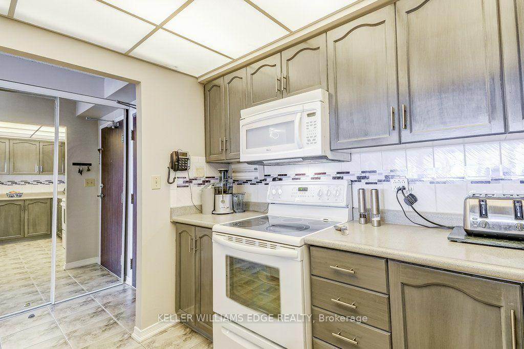 Photo 6 of Unit 510, 495 Highway 8, Hamilton, Stoney Creek — HOMEH