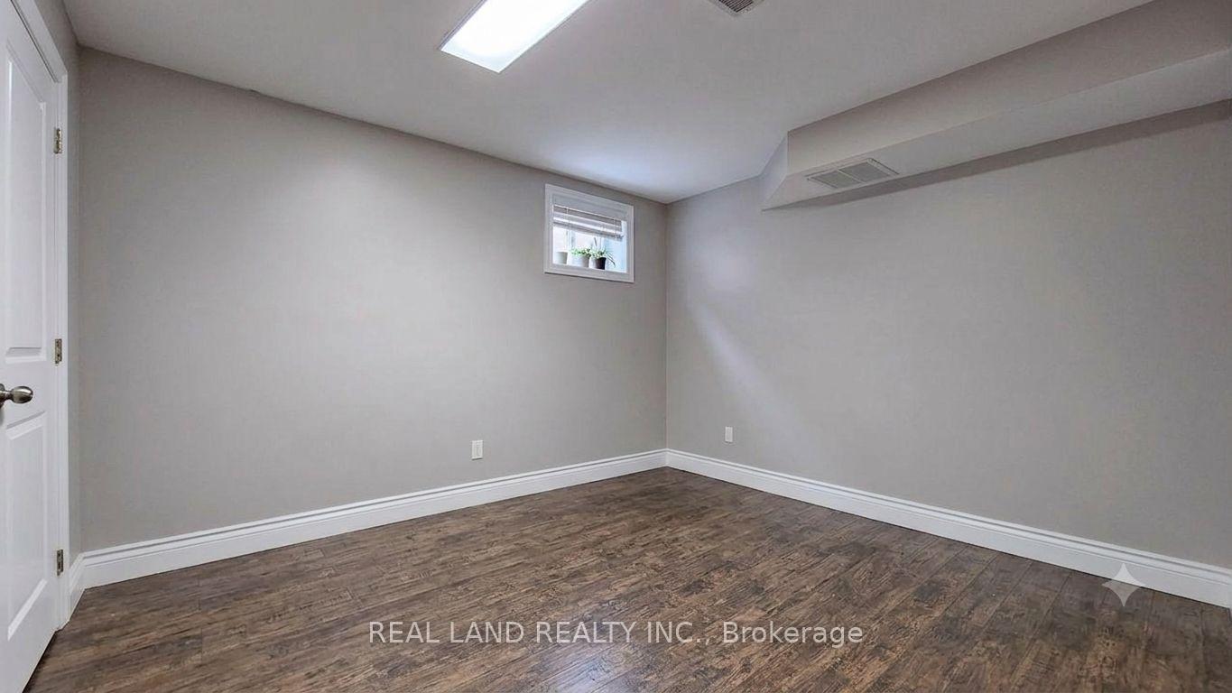 Photo 5 of 26 Glamis Avenue, Toronto, Rockcliffe-Smythe — HOMEH