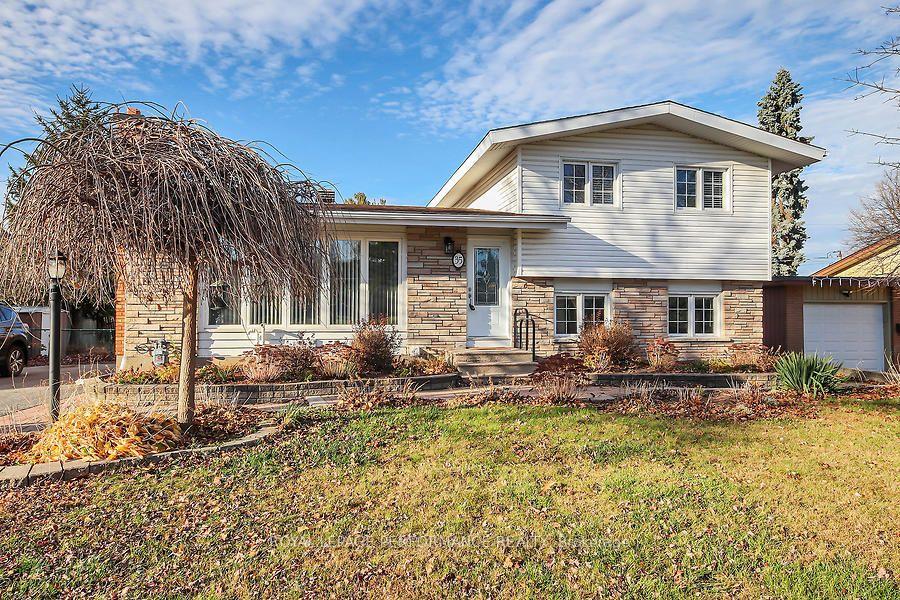 Photo 1 of 35 Brent Avenue, Ottawa, Manordale — HOMEH