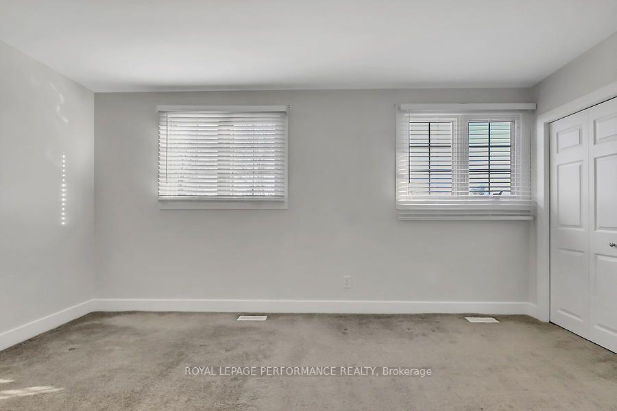 Photo 15 of 35 Brent Avenue, Ottawa, Manordale — HOMEH