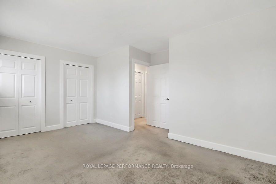 Photo 17 of 35 Brent Avenue, Ottawa, Manordale — HOMEH