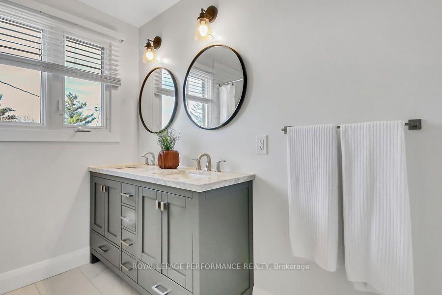 Photo 20 of 35 Brent Avenue, Ottawa, Manordale — HOMEH