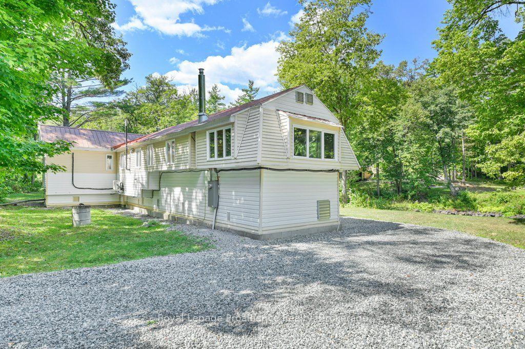 Photo 3 of 174 Cottage Lane, Tweed, Elzevir (Twp) — HOMEH