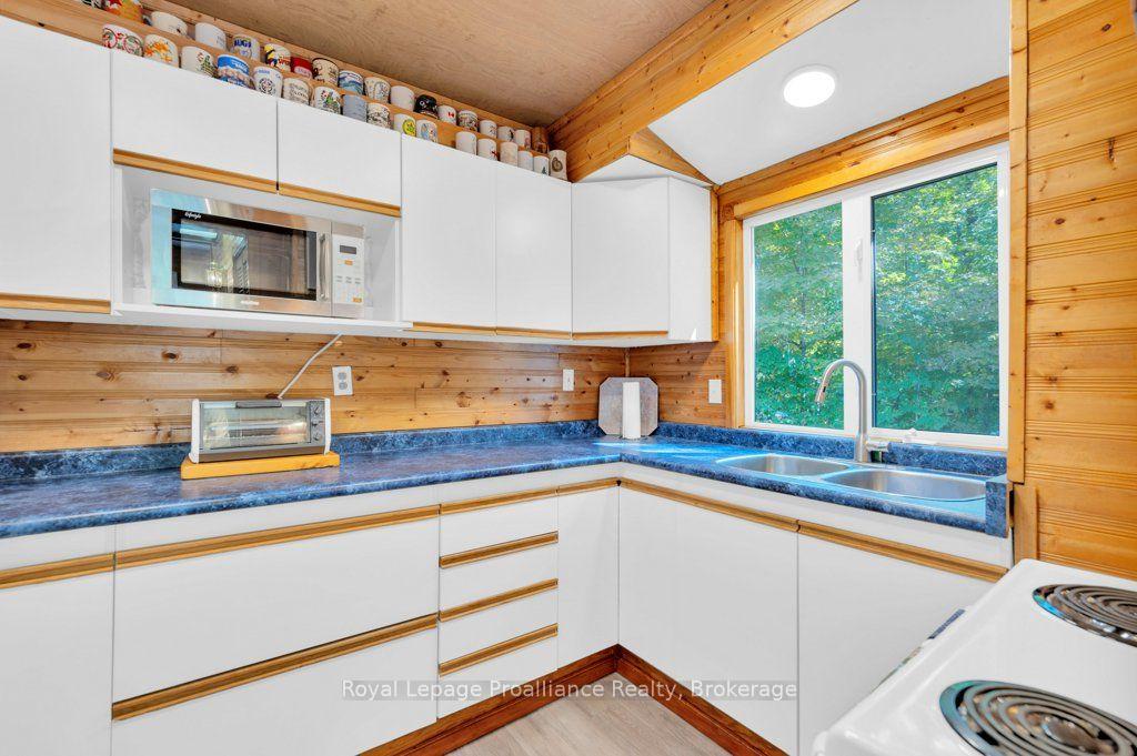 Photo 9 of 174 Cottage Lane, Tweed, Elzevir (Twp) — HOMEH