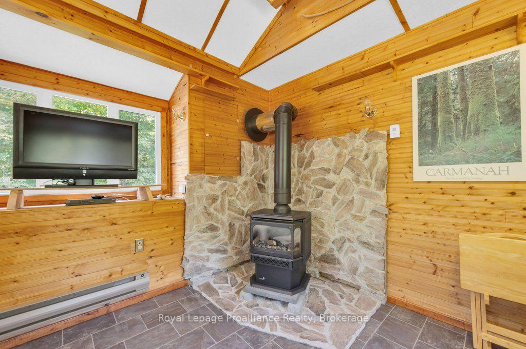 Photo 22 of 174 Cottage Lane, Tweed, Elzevir (Twp) — HOMEH