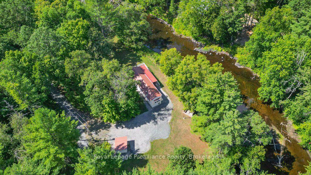 Photo 38 of 174 Cottage Lane, Tweed, Elzevir (Twp) — HOMEH