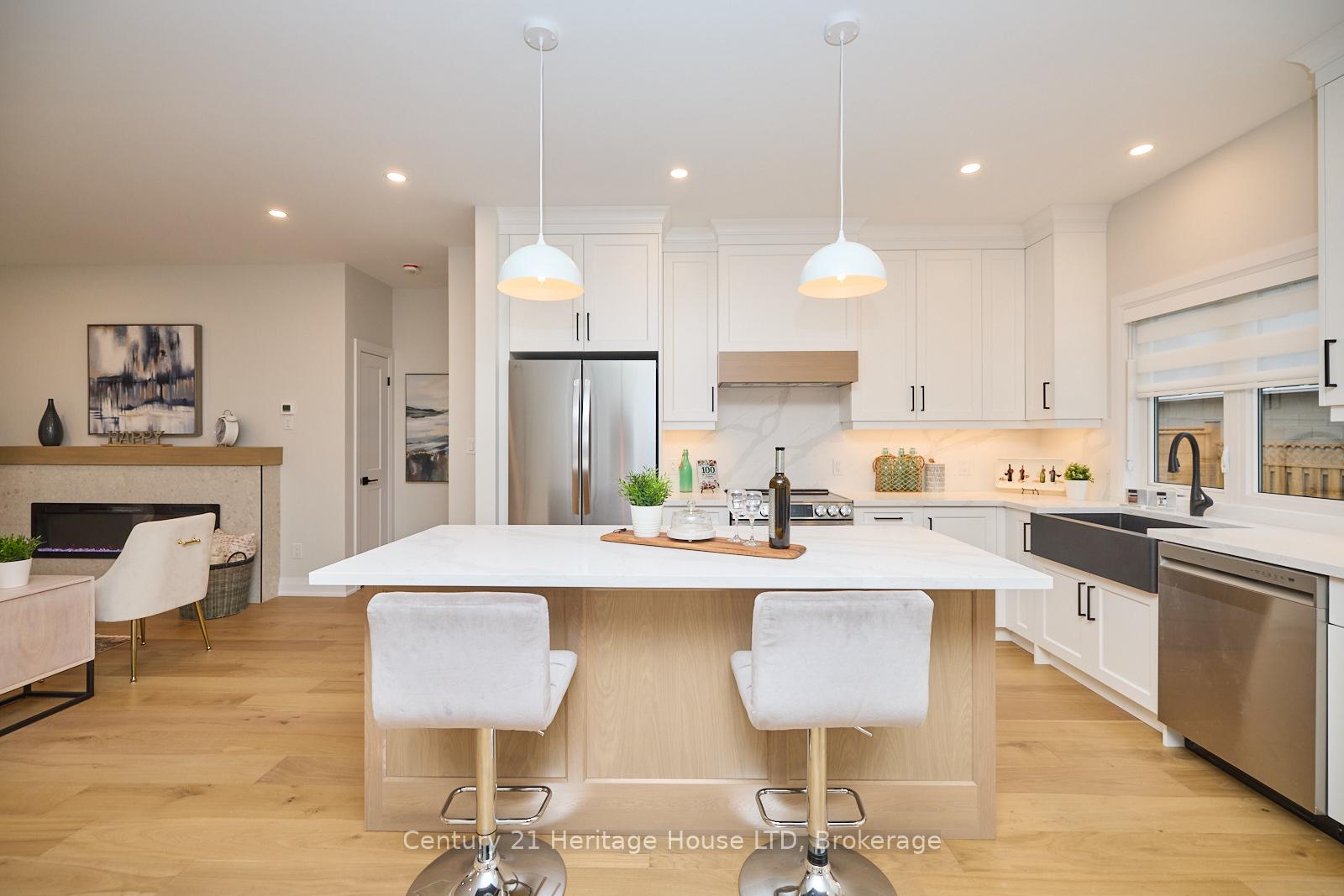 Photo 8 of 4 Meteor Street, St. Catharines, Rykert/Vansickle — HOMEH