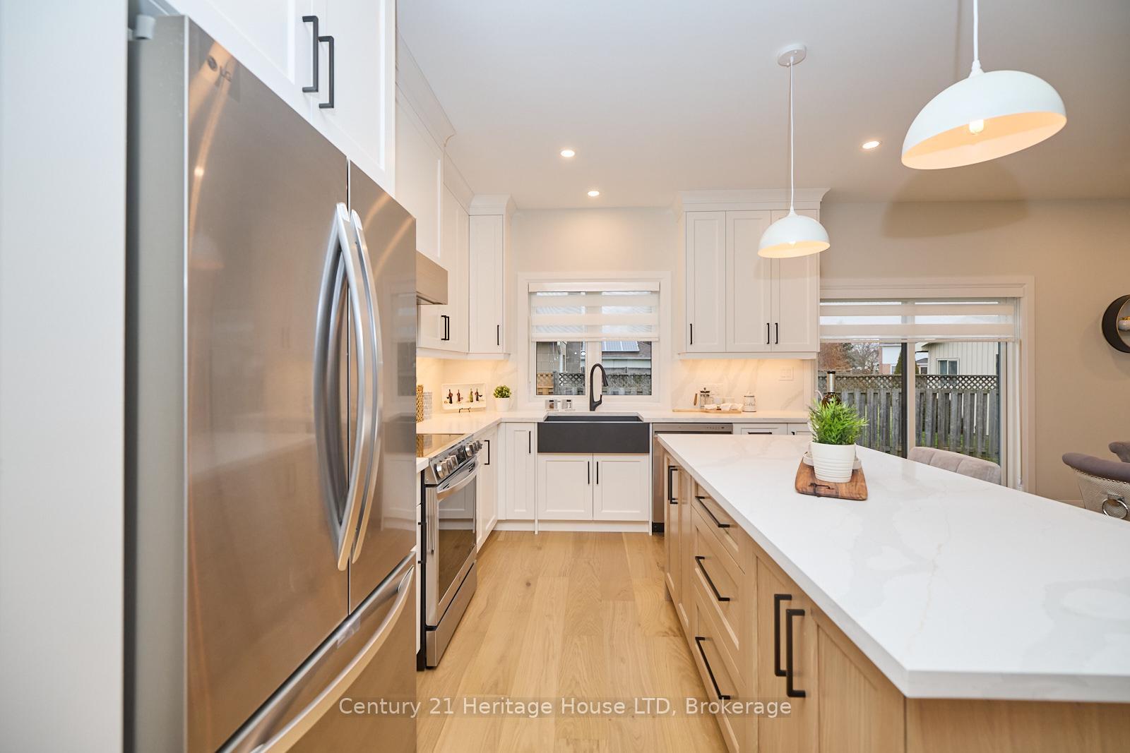 Photo 9 of 4 Meteor Street, St. Catharines, Rykert/Vansickle — HOMEH