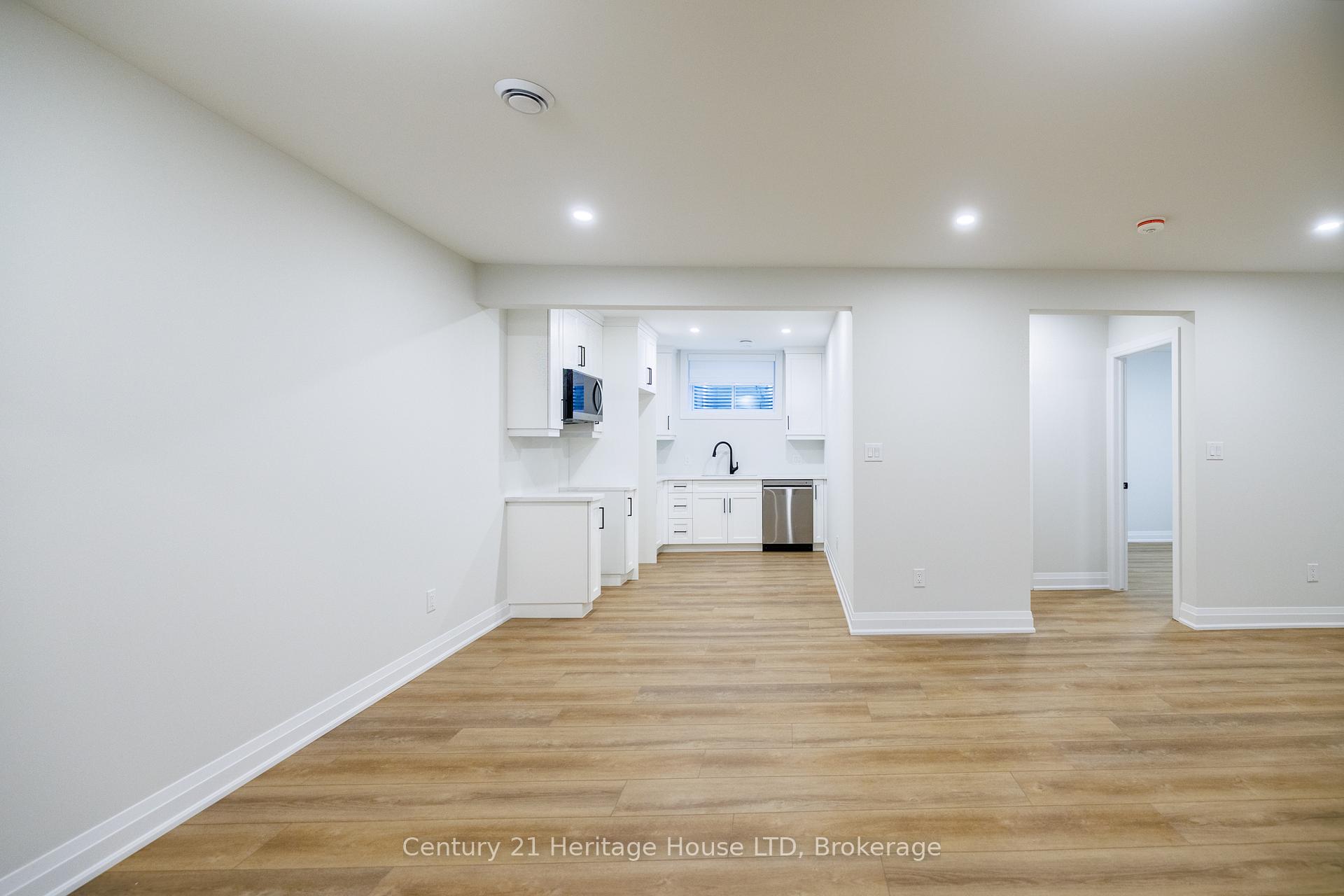 Photo 32 of 4 Meteor Street, St. Catharines, Rykert/Vansickle — HOMEH