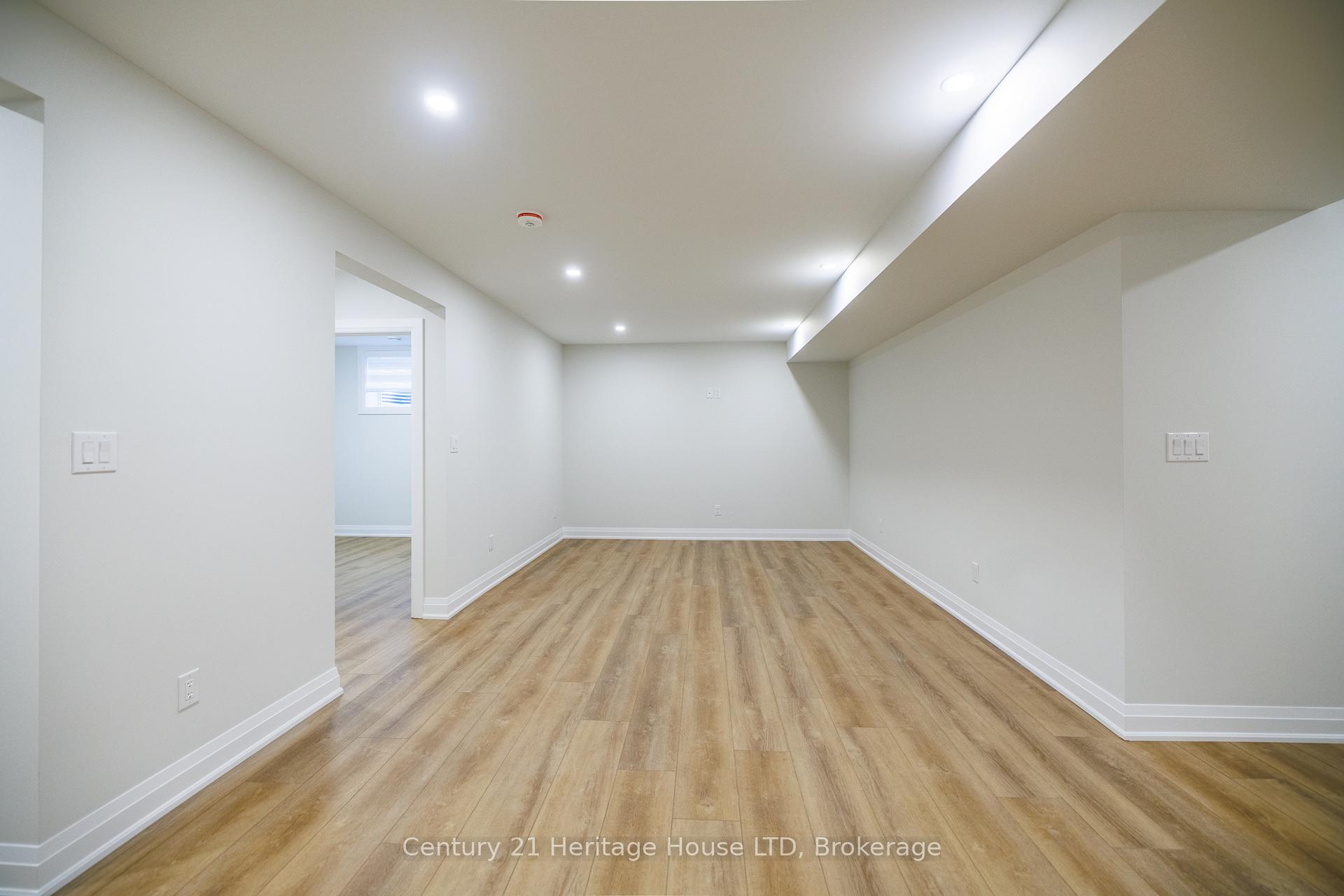 Photo 37 of 4 Meteor Street, St. Catharines, Rykert/Vansickle — HOMEH