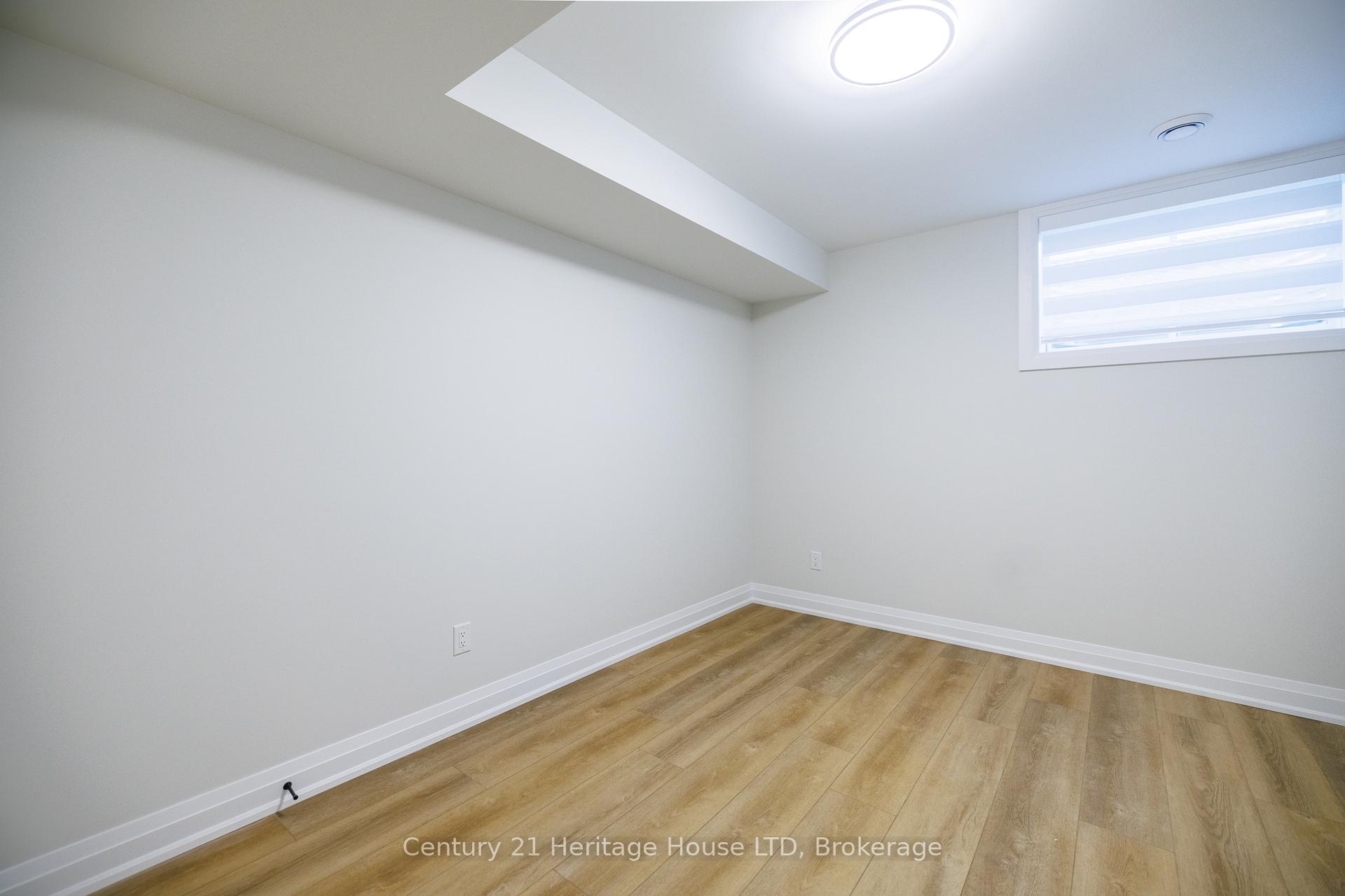 Photo 41 of 4 Meteor Street, St. Catharines, Rykert/Vansickle — HOMEH