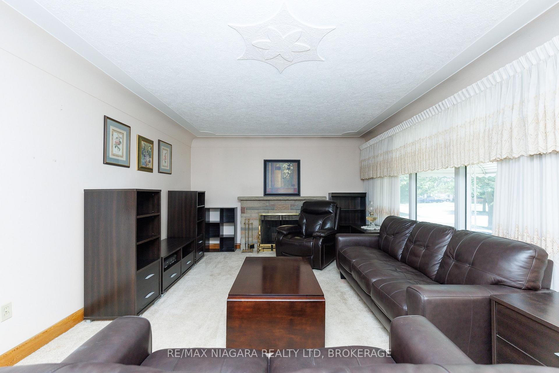 Photo 6 of 84 Second Street, Welland, Lincoln/Crowland — HOMEH