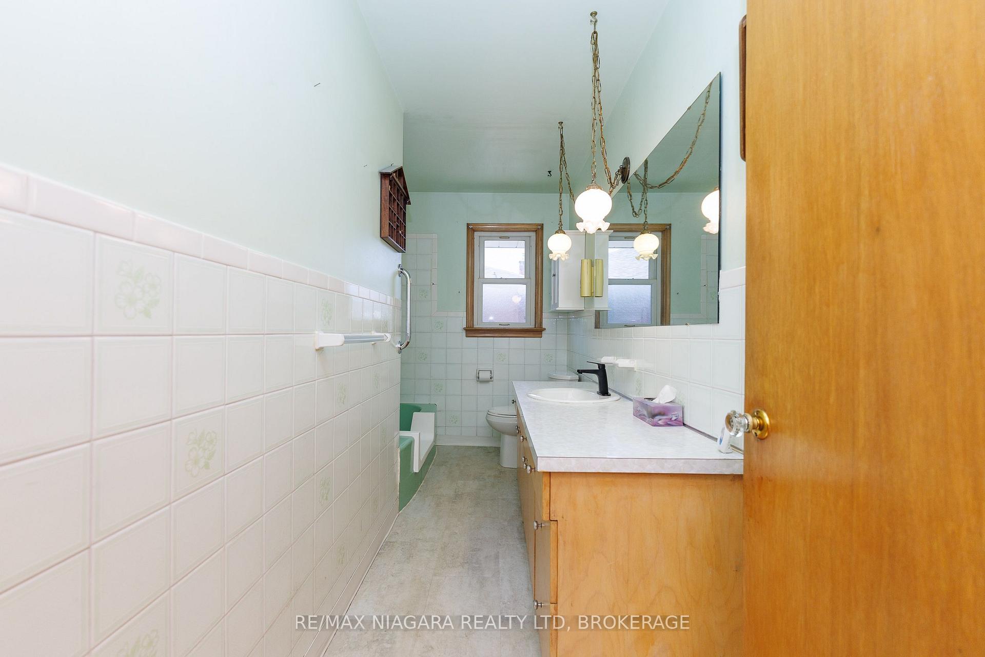 Photo 22 of 84 Second Street, Welland, Lincoln/Crowland — HOMEH