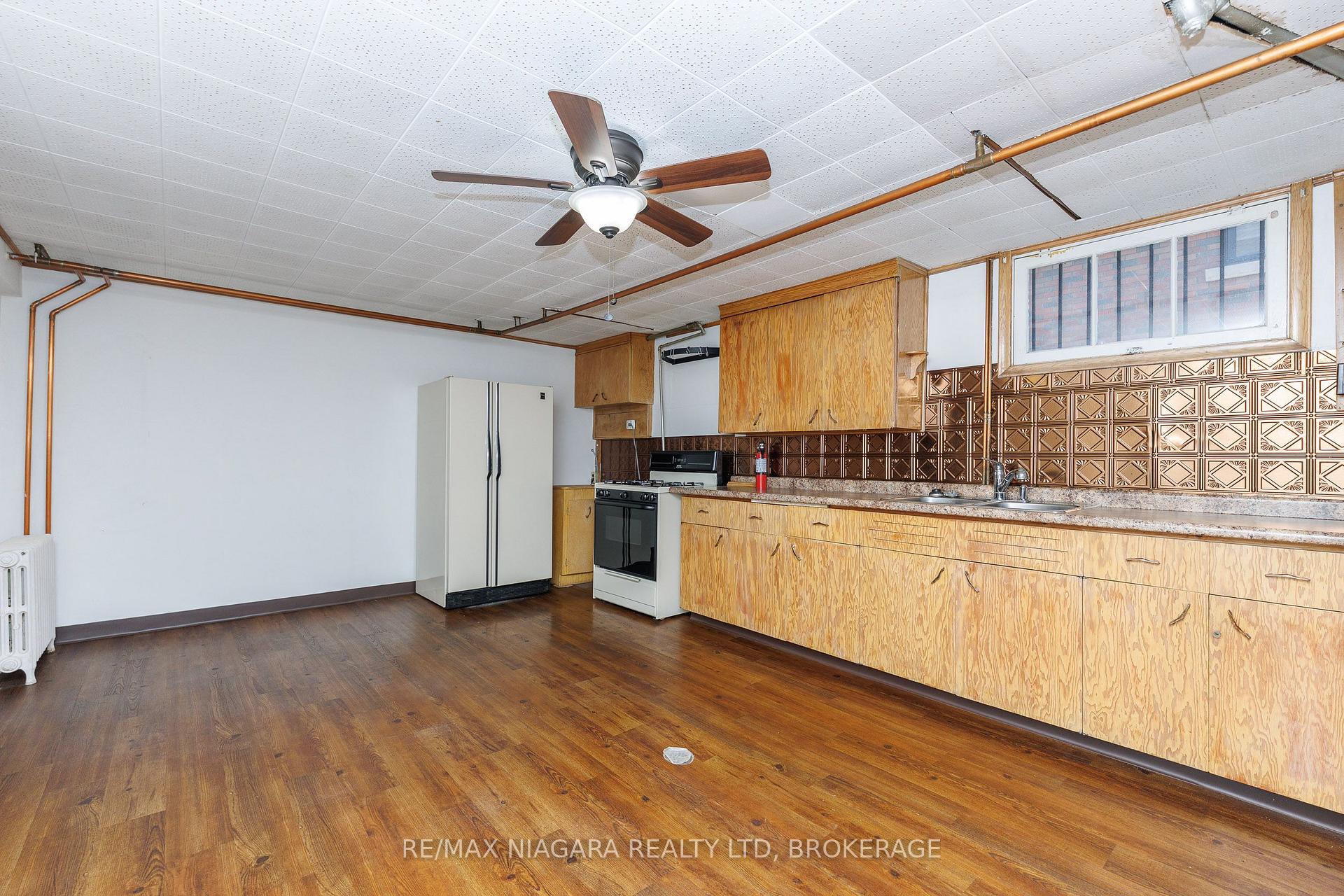 Photo 28 of 84 Second Street, Welland, Lincoln/Crowland — HOMEH