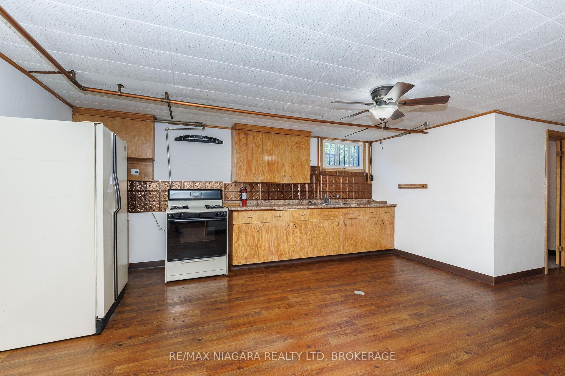 Photo 29 of 84 Second Street, Welland, Lincoln/Crowland — HOMEH