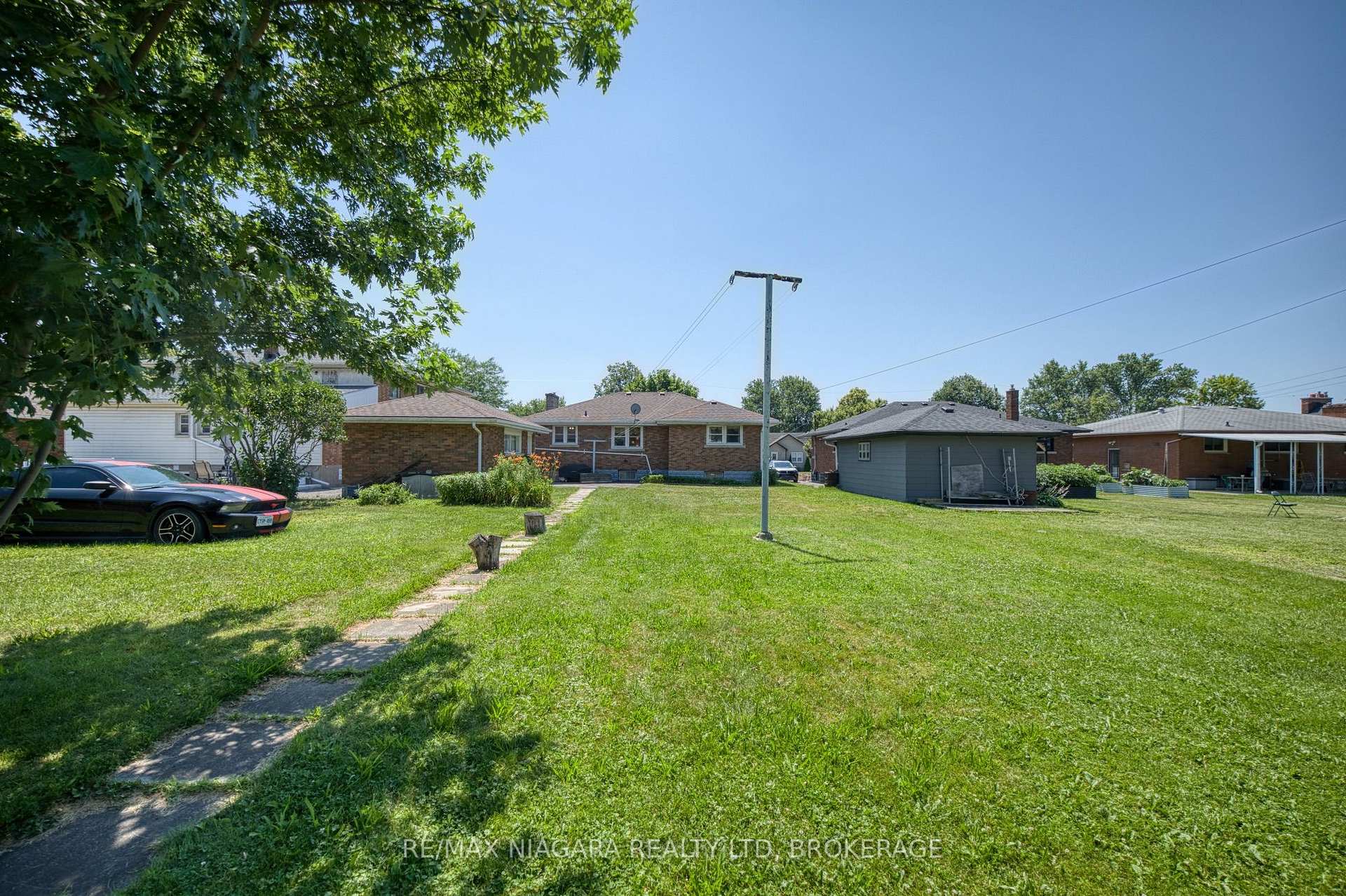 Photo 38 of 84 Second Street, Welland, Lincoln/Crowland — HOMEH