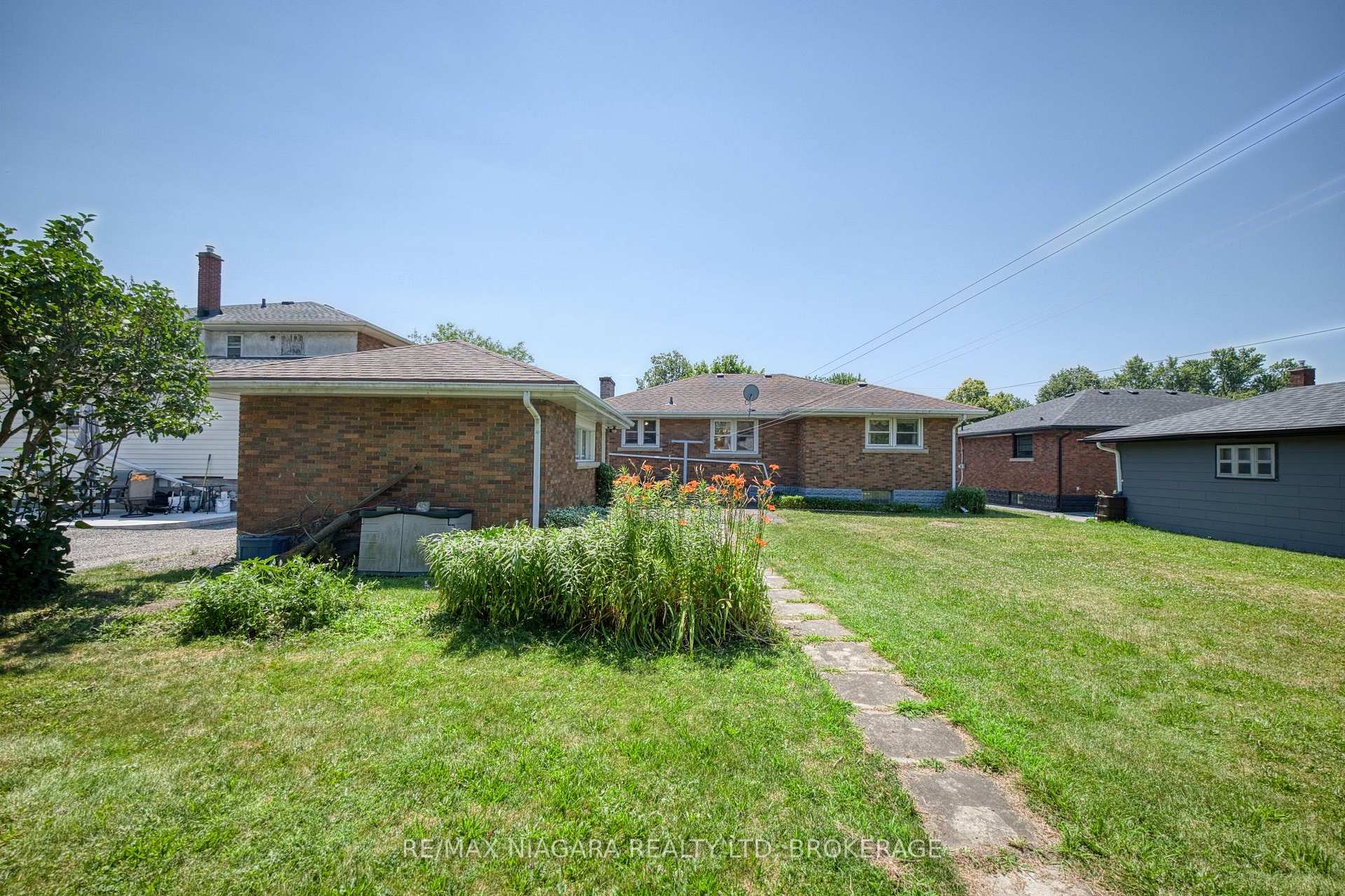Photo 39 of 84 Second Street, Welland, Lincoln/Crowland — HOMEH