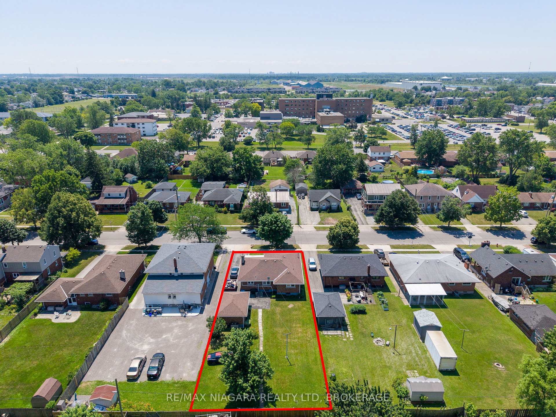 Photo 41 of 84 Second Street, Welland, Lincoln/Crowland — HOMEH
