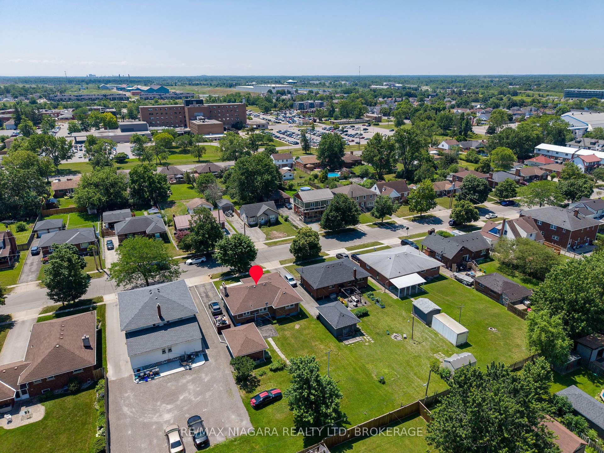 Photo 42 of 84 Second Street, Welland, Lincoln/Crowland — HOMEH