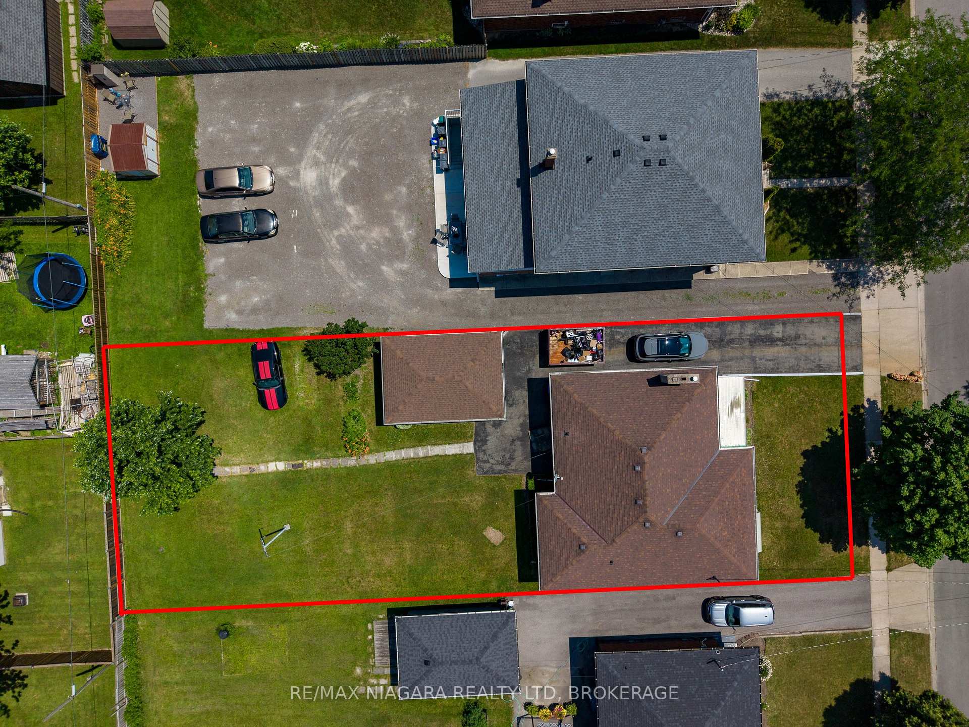 Photo 44 of 84 Second Street, Welland, Lincoln/Crowland — HOMEH