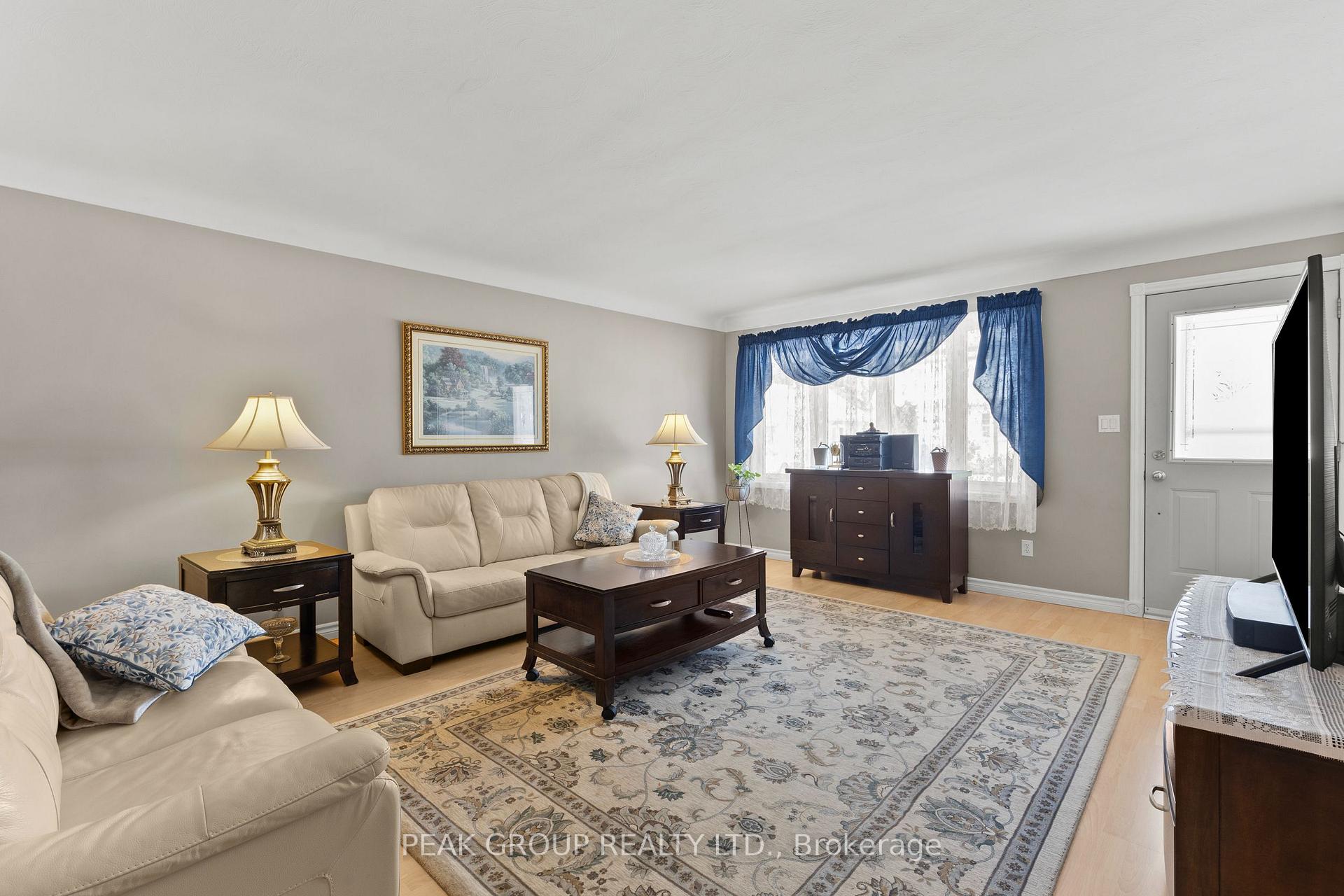 Photo 4 of 6324 Taylor Street, Niagara Falls, Dorchester — HOMEH