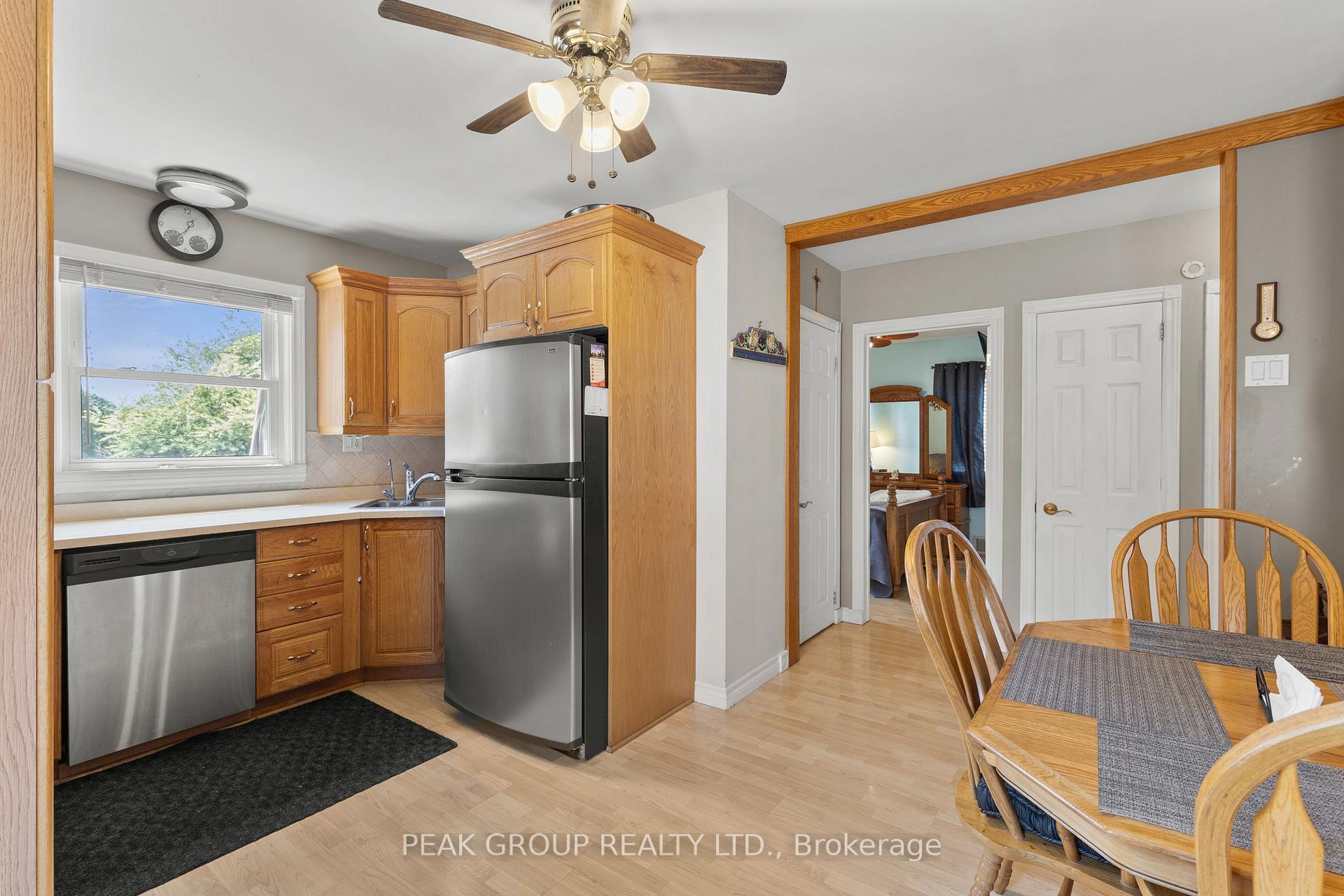 Photo 8 of 6324 Taylor Street, Niagara Falls, Dorchester — HOMEH