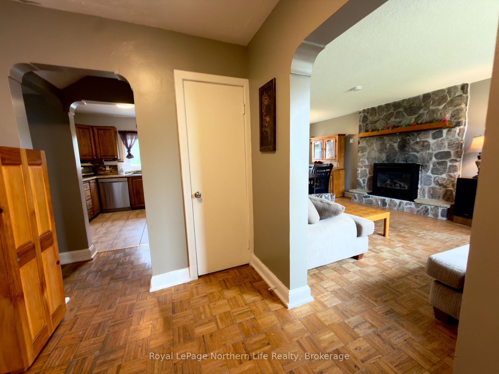 Photo 10 of 331 Eight Street, Mattawa — HOMEH