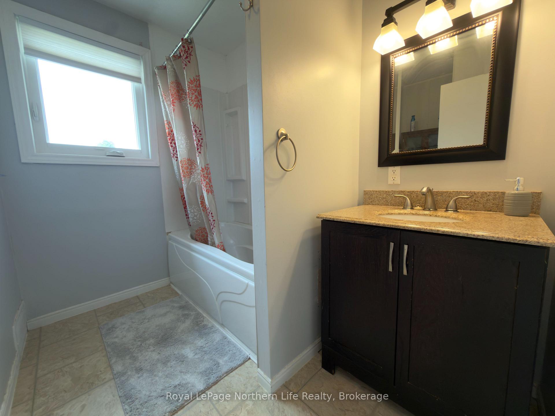 Photo 17 of 331 Eight Street, Mattawa — HOMEH