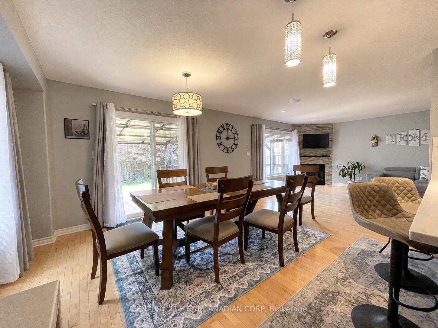 Photo 6 of 2722 Bateman Trail, London, South W — HOMEH