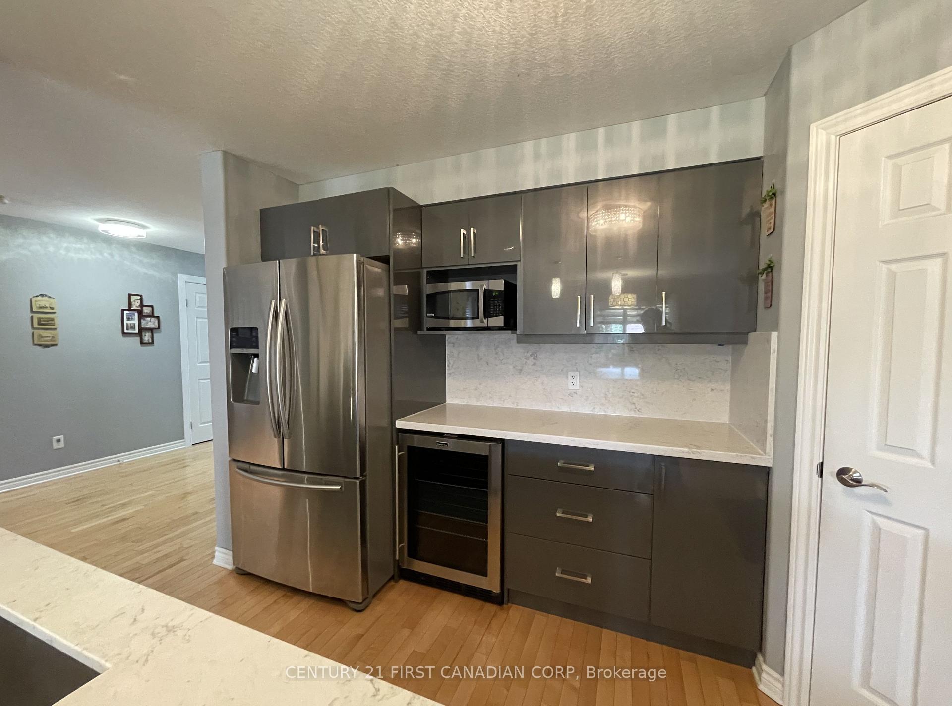 Photo 9 of 2722 Bateman Trail, London, South W — HOMEH