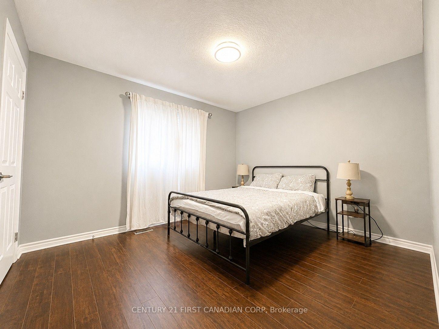 Photo 14 of 2722 Bateman Trail, London, South W — HOMEH